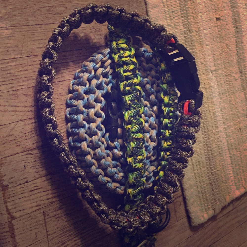Paracord pet collar